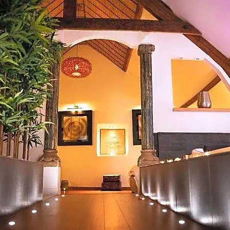 Duo Detente Hotel 3*