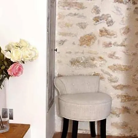 Duo Detente Hotel